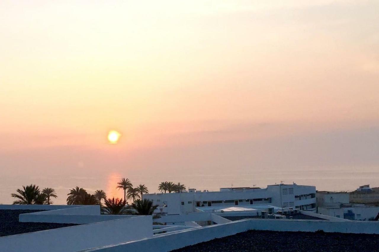 Moderno Apartamento Con Vistas Al Mar ลาสเนกรัส ภายนอก รูปภาพ